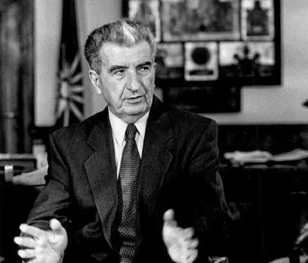 Декласифицирани документи на ЦИА: Глигоров не прифатил 100 милиони долари за промена на името