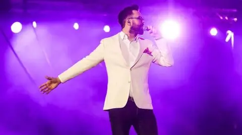 Очилата за Петар Грашо не се само моден додаток, туку потреба: Познато е зошто пејачот ги носи постојано