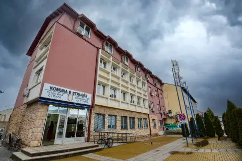 Аудито на Мерко оди на аукција: Општина Струга ќе го продава луксузниот автомобил!