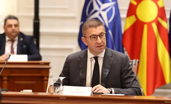 Мицкоски ги повика жртвите на семејно насилство да не ги повлекуваат пријавите против сторителите